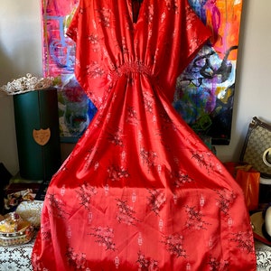 Beautiful Vintage Red Crafted in THAILAND Mandarin Kimono Evening Maxi Dress Meduim