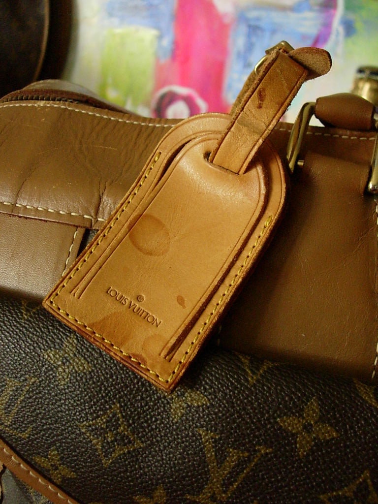 Louis Vuitton Large Vacchetta Luggage Tag hot stamped Madrid Beige Leather  ref.101486 - Joli Closet