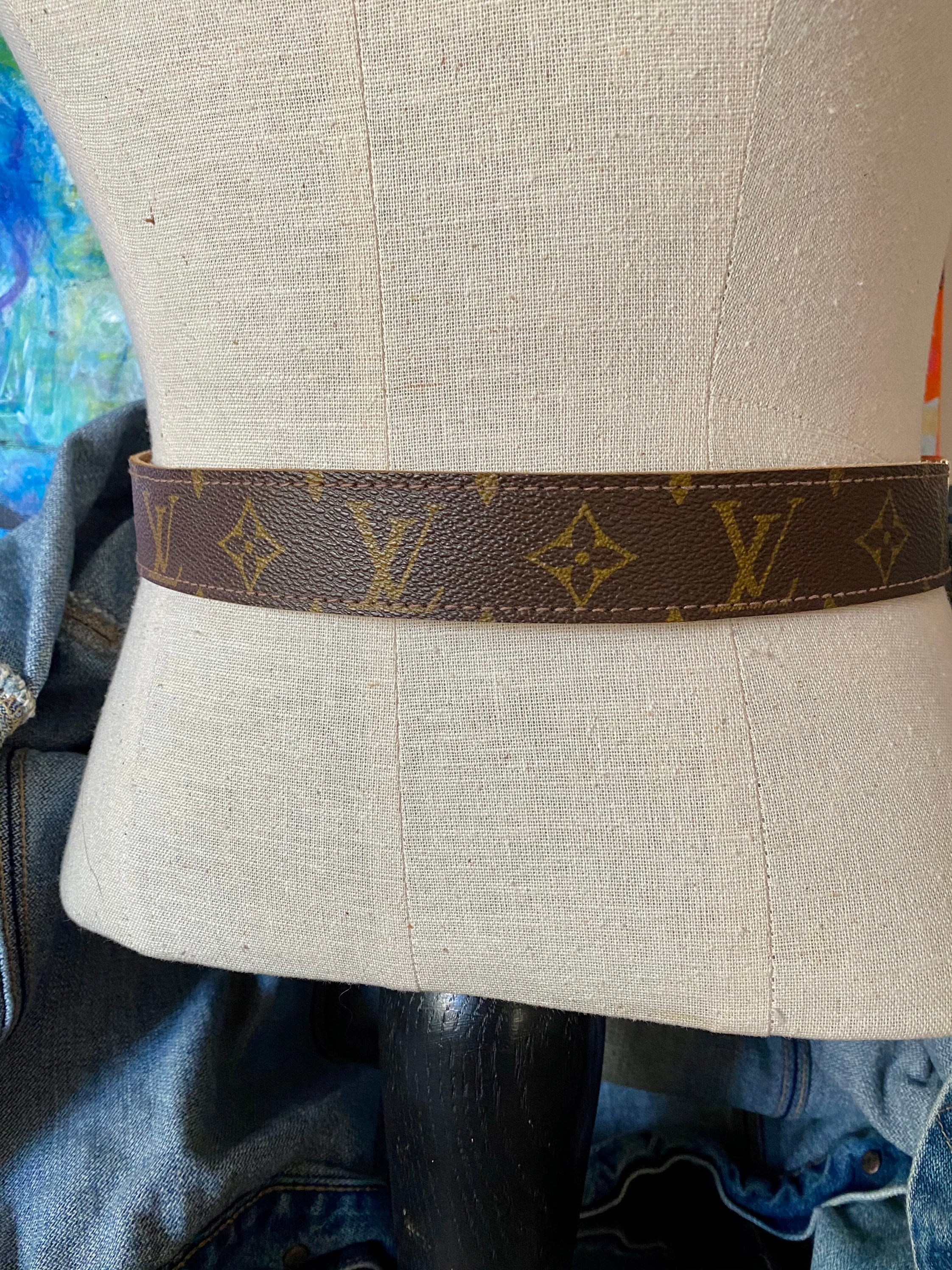 Vintage Ultra RARE LOUIS VUITTON Saks Monogram Belt Wardrobe Accessory LV 32