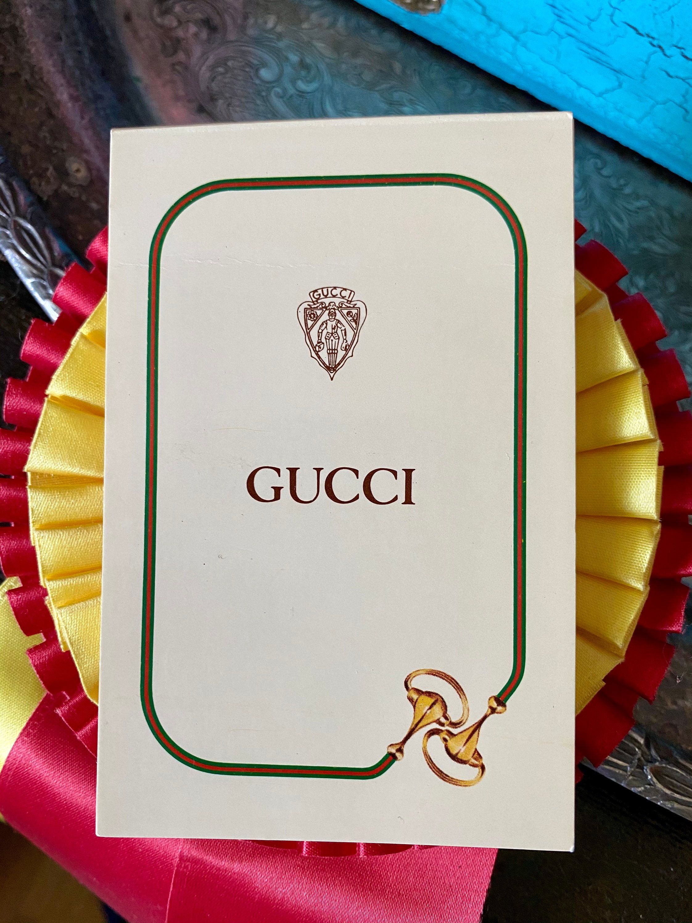 Gucci Pill Box  Schlicht Designmöbel