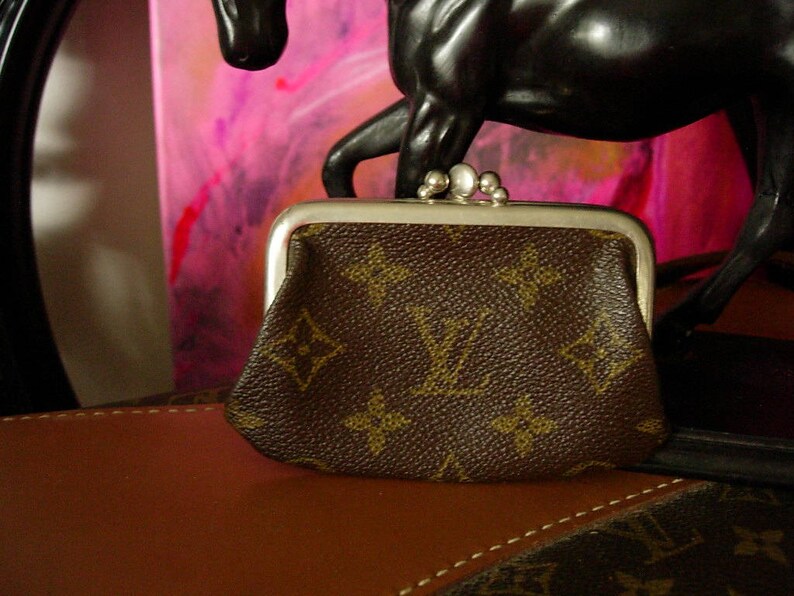 louis vuitton handbags at saks fifth avenue