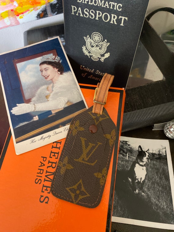 Ultra Rare Vintage LOUIS VUITTON Monogram Luggage Tag Gem