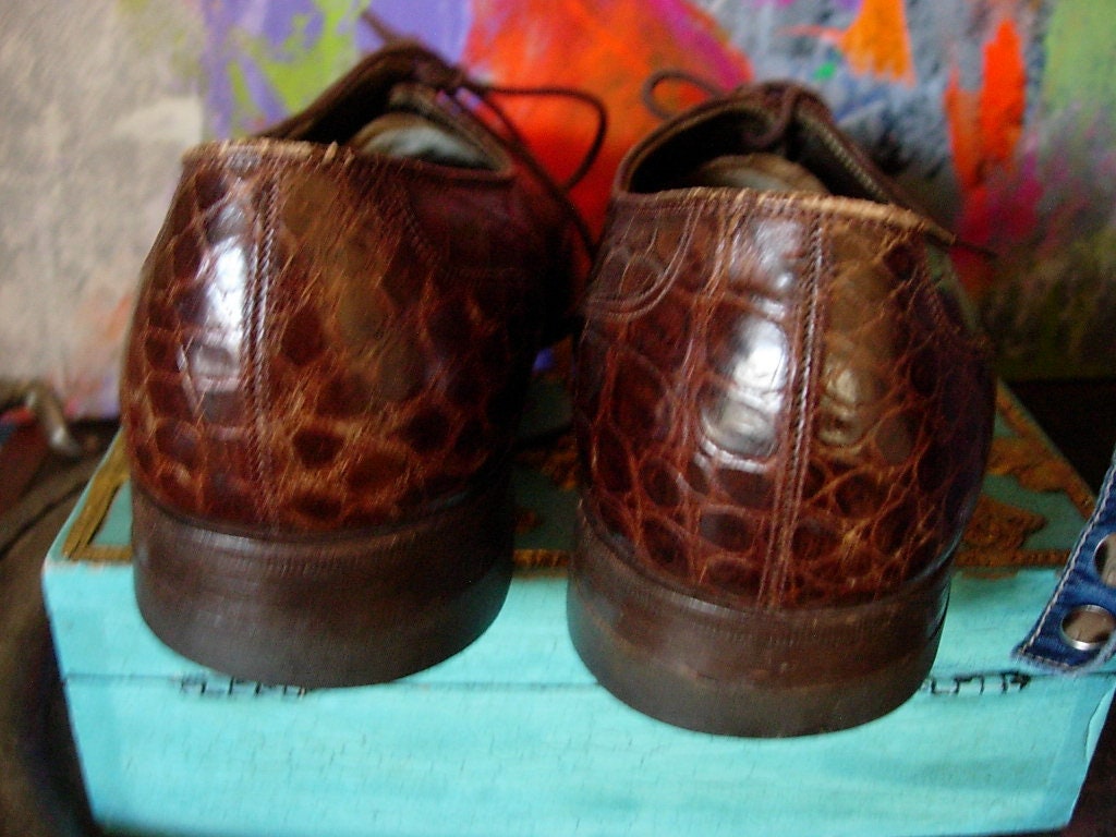 Handsome Rare Authentic Vintage ST PAULS Hong Kong Brown Alligator Unisex Shoes SALE Handsome Rare Authentic Vintage ST PAULS Hong Kong  main image 3