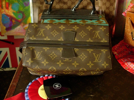 Rare Vintage LOUIS VUITTON French Company Saks Fifth Suitcase 