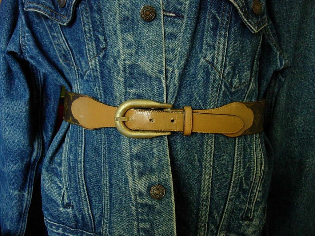 Vintage Ultra RARE LOUIS VUITTON Saks Monogram Belt Wardrobe Accessory LV  32