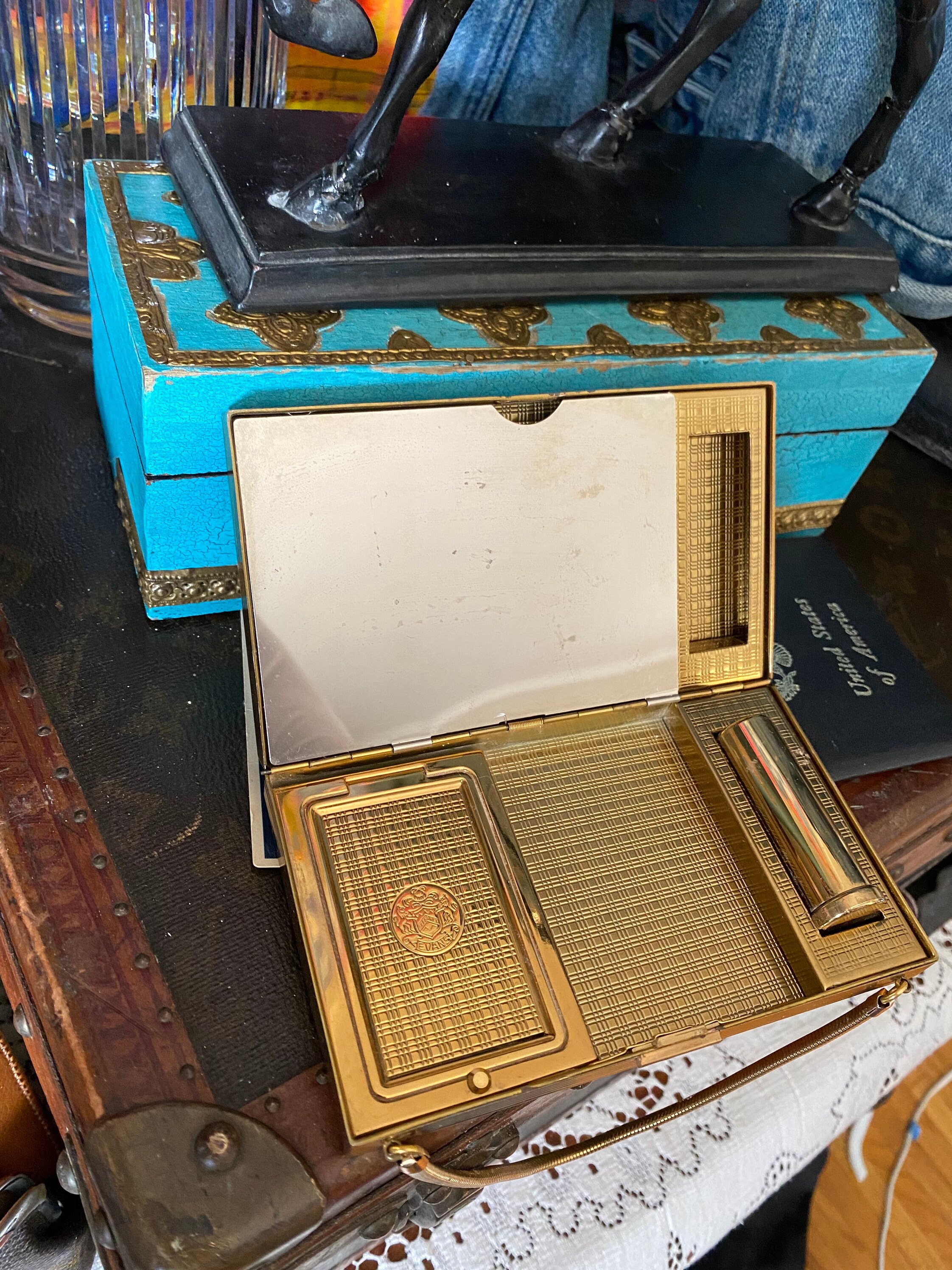 GORGEOUS 1950's Classic EVANS Gold Metal Compact Clutch Minaudiere