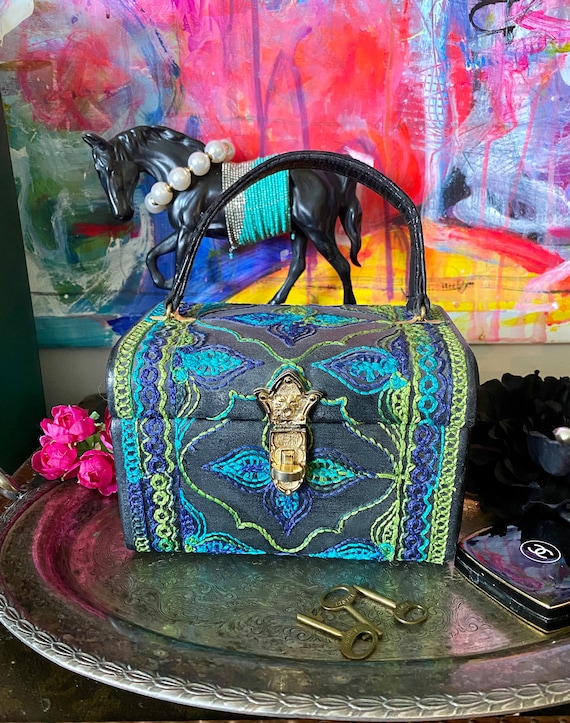 Sweet 1950’s Embroidery Blue Paisley Box Handbag … - image 1