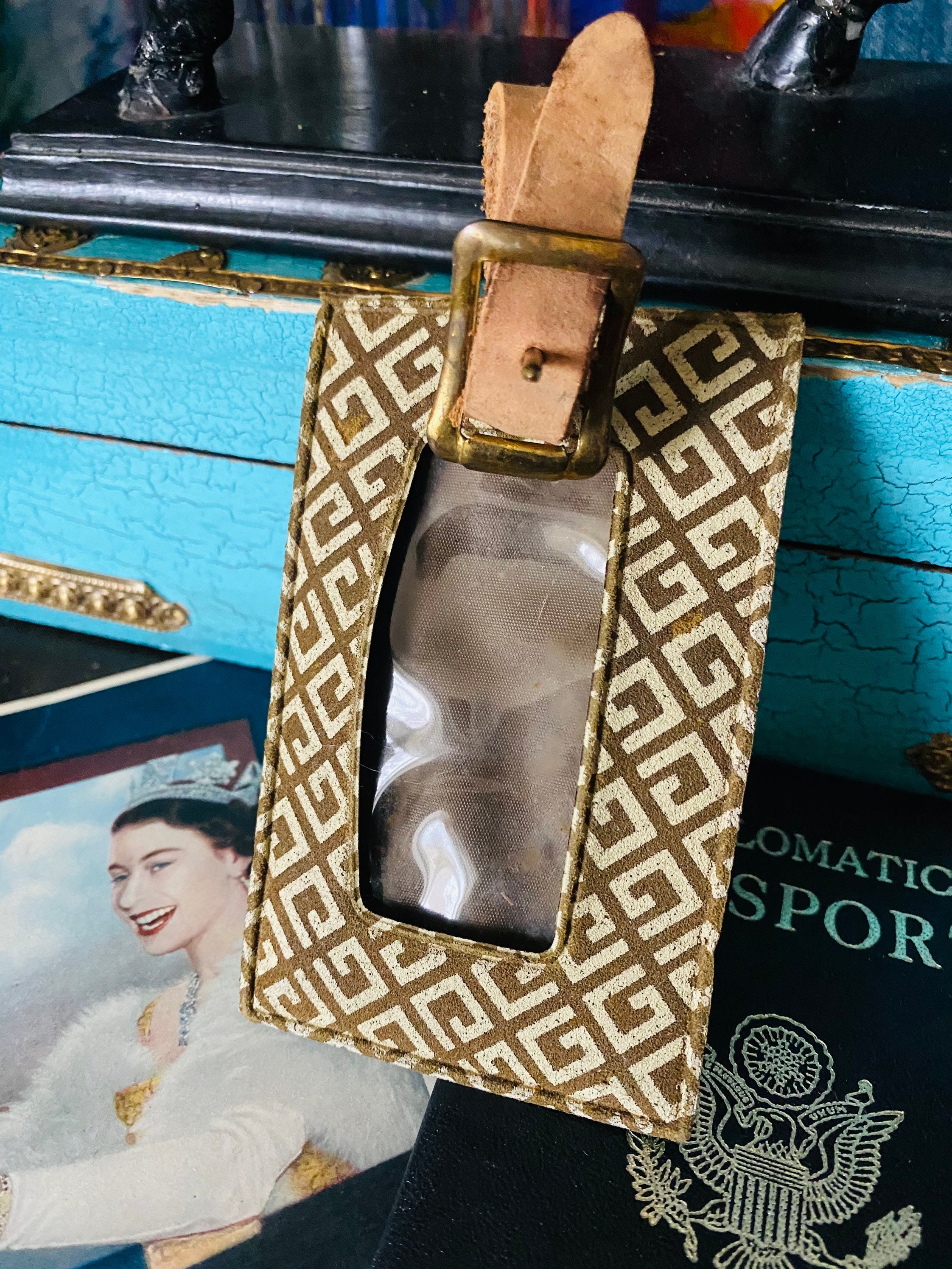 GIVENCHY ノベルティ SALE Rare Vintage GIVENCHY Paris Luggage Tag Purse Handbag Tote