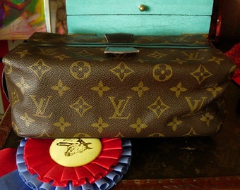 Sold at Auction: (2 Pc) Louis Vuitton French Company Bags