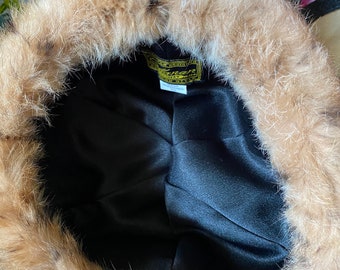 Beautiful Vintage Designer Fur Hat … Stunning and so Audrey  display picture 3