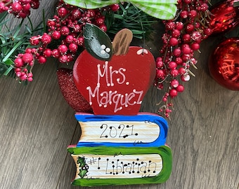 Librarian Christmas Ornament - Personalized Librarian Sign Christmas Gift - Librarian Gift Personalized - School Librarian Ornament