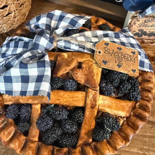 Handmade Faux Blackberry Pie Decor – americana Rustic Farmhouse Kitchen Display Prop