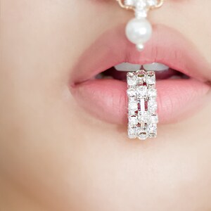 Silver Jeweled faux lip ring, faux lip ring, no piercing required thick lip ring, mouth jewel, rhinestone lip ring, horseshoe lip cuff