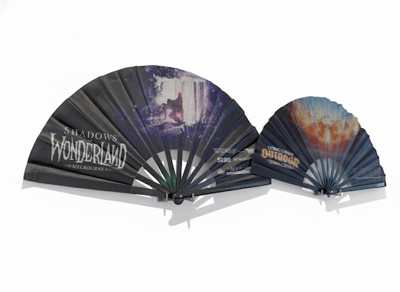 Folding fan holder - wall mount