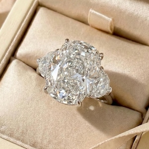 Bague blanche taille coussin 9 x 13 mm - Bague trois pierres en argent sterling CZ - Grande bague de fiançailles scintillante - Bague cocktail tendance pour femme