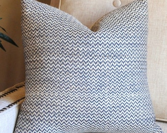 Beautiful mini Zig-Zag Home Decor Pillow Cover- 18x18-SILK-Gray-Cream-Toss Pillow-Accent Pillow