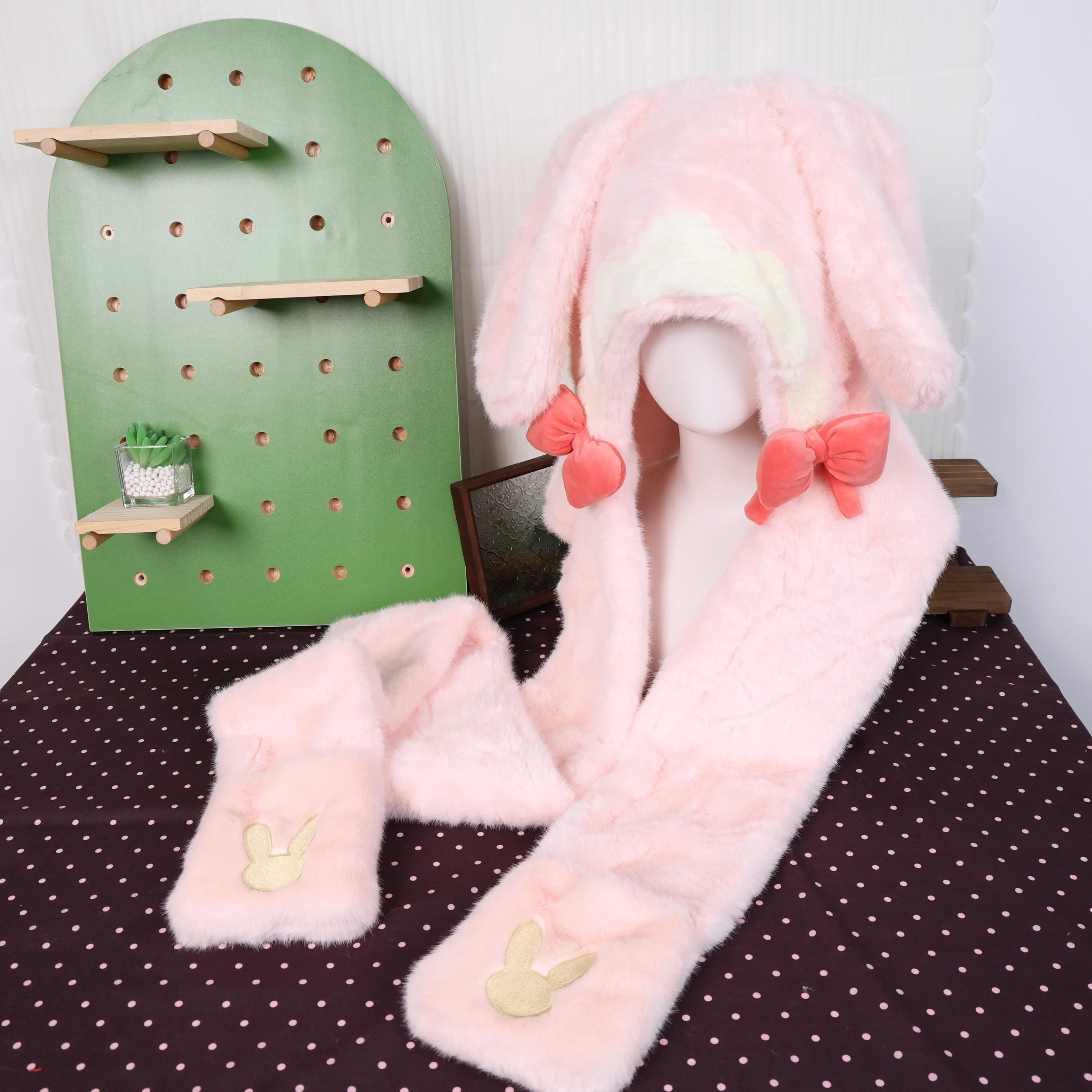 Yaya Plush Winter Hat Scarf Gloves Set Faux Mink Fleece  display picture 2