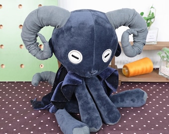 Dark Cthulhu Black Goat Plush Doll Gothic Sitting Stuffed Toy with Poseable Horns Tail Velvet Cape Companion Gift for Collectors Display