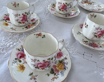 Set da tè vintage Royal Crown Derby – Bone China floreale, Inghilterra