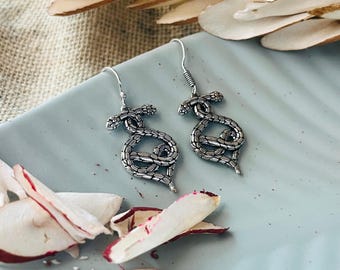 Silber Schlange Ohrringe, Coiled Snake Baumeln Ohrringe, Gothic Witchy Schmuck Geschenk