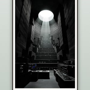 Laboratorio de informática de hormigón brutalista con ordenadores centrales monolíticos, ilustración de ciencia ficción retrofuturista, arte de pared para oficina en casa