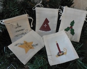Primitive Mini Cloth Bags Hand Painted Christmas Pot-pourri Gift Card Candy Trinket Bags