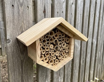 Abeille en bois pour jardin, habitat extérieur pour pollinisateurs pour abeilles et papillons