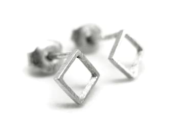 boucles d’oreilles carrées en argent, clous en argent sterling, boucles d’oreilles minimalistes, petits clous carrés, clous simples, boucles d’oreilles géométriques, cadeau pour fille