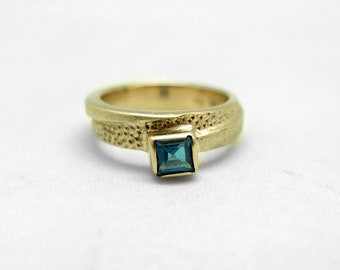 gold topaz London ring, natural gemstone band, blue gem ring, 14K engagement ring, square, 585 gold ring