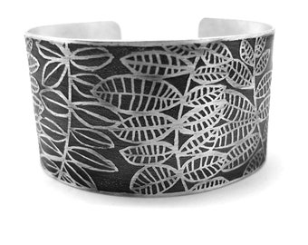 sterling silver cuff bangle, floral wide cuff,  oxidized silver cuff bangle, nature pattern bracelet, leaves wedding bangle, bridal jewelry