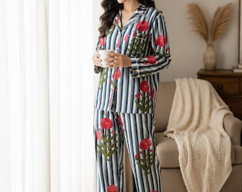 100% Cotton Block Print Floral Bridesmaid Pajamas, Bachelorette Pajamas Tropical wedding, Bridesmaid Gifts Proposal Personalized PJs, Shorts