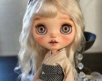 Sold out! |Custom Blythe Doll-Ooak Repaint Art Doll -Genuine Neo blythe- Handmade Japanese Kimono, White Hair Mohair Wig