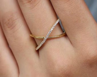 Criss cross Moissanite or Lab Grown Diamond Ring - Solid Gold / Sterling Silver