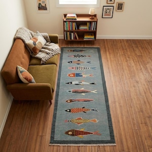 Alfombra de pasillo con diseño de peces koi anudada a mano / Ideal para cocina, pasillo, entrada, estilo náutico o costero. Alfombra gris hecha a mano.