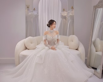 Elegant long-sleeved wedding dress sparkling  glittering design sophisticated party custom wedding dress timeless elegant bridal beauty