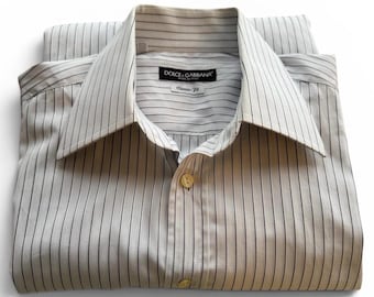Camisa Dolce & Gabbana Italiana com Risca de Giz - Moda Masculina de Luxo Discreta