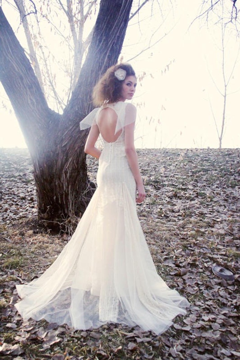 Ivory Lace Wedding Gown