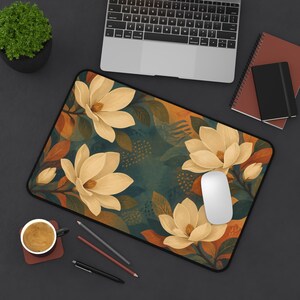 Alfombrilla de escritorio Magnolia, decoración floral botánica para oficina, accesorios para espacio de trabajo de estilo Dark Academia. imagen 7