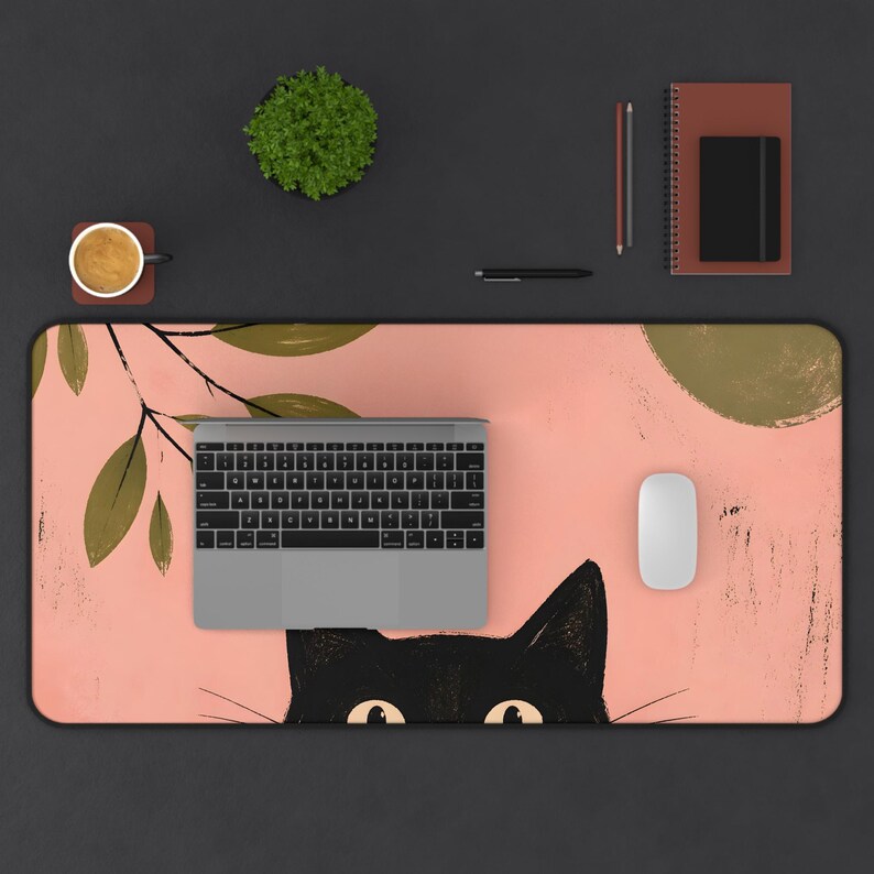 Tappetino da scrivania con gatto nero che sbircia / Tappetino per mouse con motivo botanico rosa immagine 2