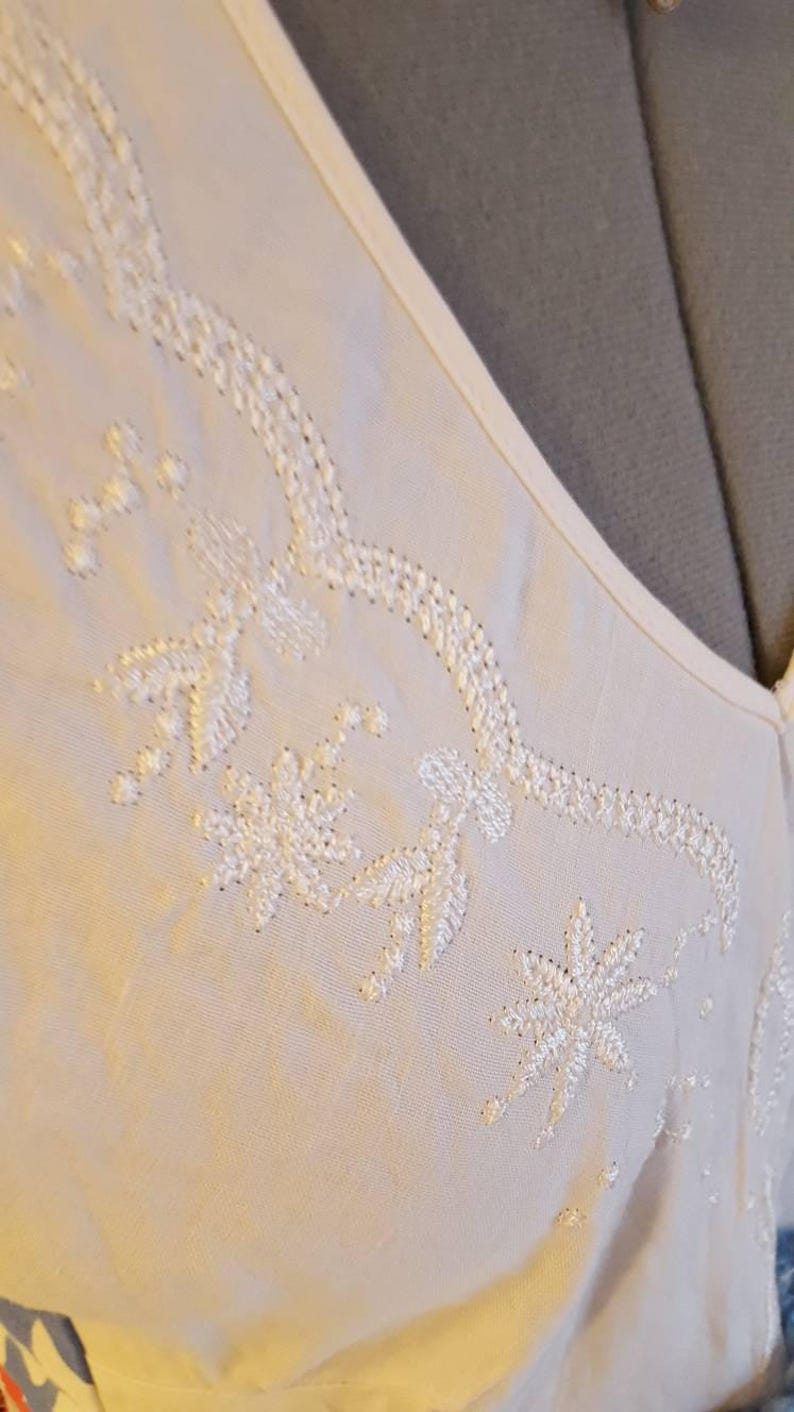 TOP TUNIC RUFFLED Lagenlook White Floral Bustle Top Bohemian Hippie Gypsy Cottage Chic Refashioned Ready To Wear Upcycled Ooak