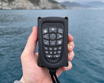 Funda para control remoto compatible con MotorGuide con gancho reforzado y personalización de nombre gratuita | Protección antiroturas para pesca