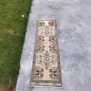 2x6 Vintage Oushak Wool Runner Rug: Handmade Turkish Corridor Carpet (53x189cm)