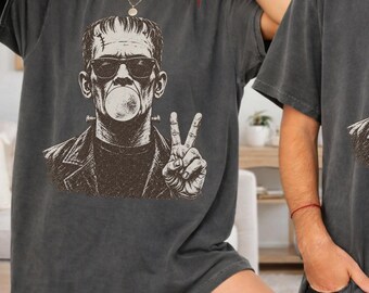Retro Frankenstein Shirt Comfort Colors®, Funny Frankenstein Bubble Gum Long Sleeve, Peace Sign Shirt,Vintage Halloween Gift,Funny Halloween
