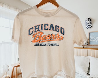 Retro Chicago Football Shirt, Vintage Women’s Bear Tee, American Football Game Day Top, Football Mom Gift, Comfort Colors® Women’s Boxy Tee