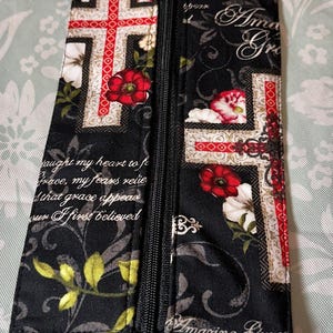 Christian Zippered Pen Holder, Bible Purse with Cross  Floral Print, Scripture Inspired Fabric Pen Case , Amazing Grace Gift, Ready to Ship