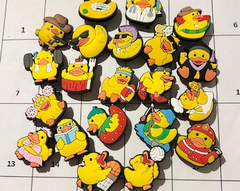 Enfeites de sapato de patinho de borracha, enfeites de sapato de patinho fofos e engraçados, enfeites de tamanco de patinho de borracha kawaii, enfeites de sapato de patinho amarelo