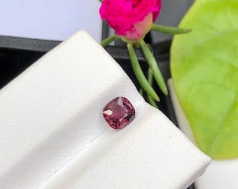 Natural Purplish Pink Spinel 0.90ct fine Step Cut from burma.