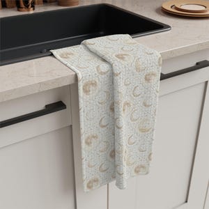 Pano de prato de microfibra com estampa neutra de lua crescente | Cozinha Boho Celestial