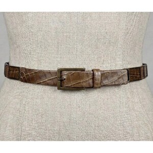 Suzi Roher Leather Belt, Dark Brown Pierced Italian Leather, Etched Brass Buckle 8199 – SUZI ROHER main image 3