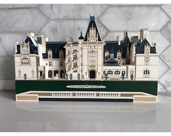 Shelia's Wood Biltmore Estate 1998 9.5 x 6" Shelf Sitter Replica Vintage EXC